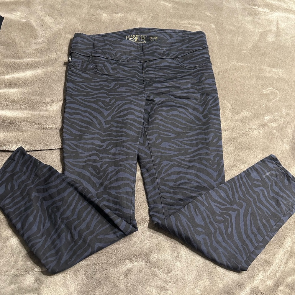 Rock and republic stretch pull up jeans